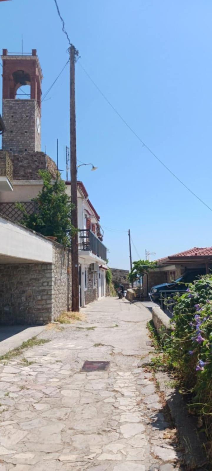 Appartement Stone Clock'S House à Nafpaktos Extérieur photo
